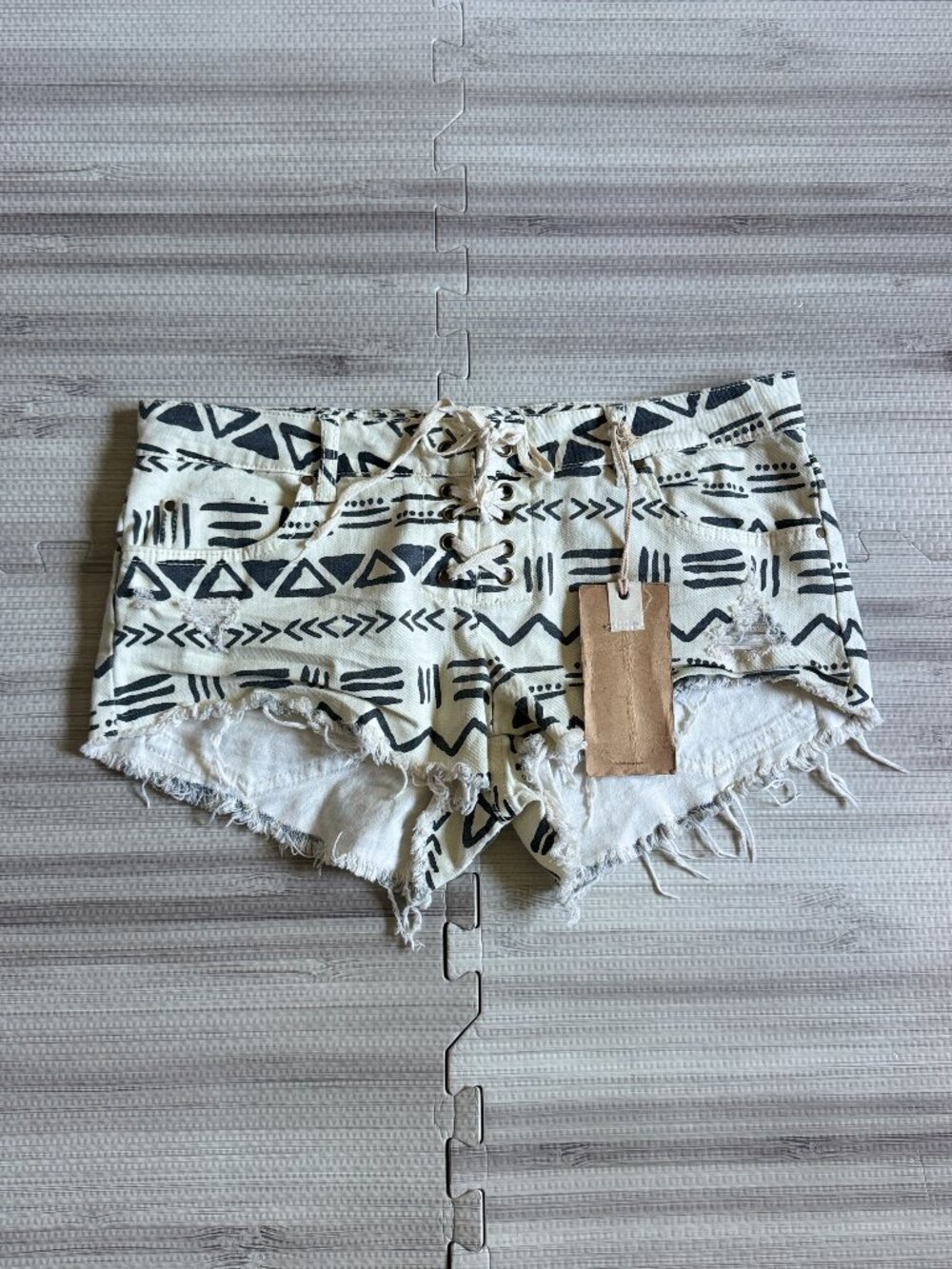 NWT Billabong Women's Tribal Print Lace Up Denim Shorts
